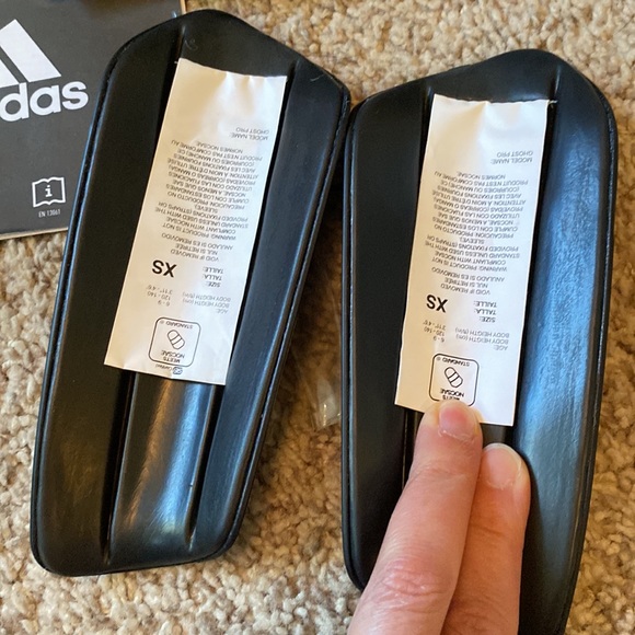 Adidas Ghost Pro slip in shield with sleeve - Picture 5 of 6